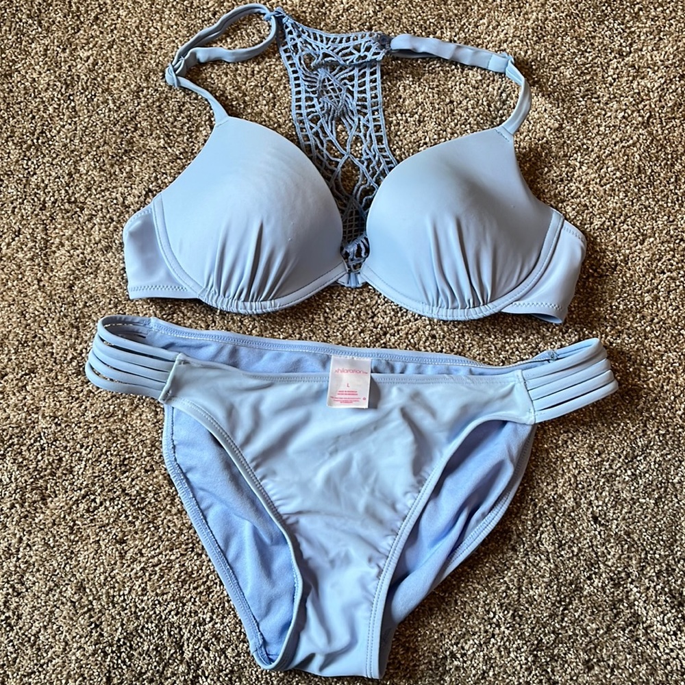 Women’s bathing suit